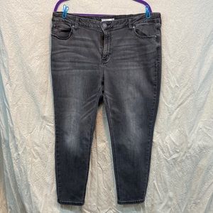 Lauren Conrad Faded Black skinny short jeans size 18WS